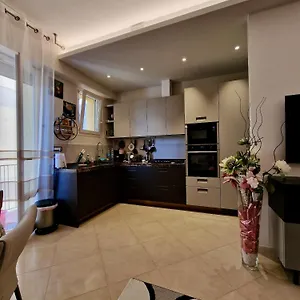 Novoli Chic: Cuore Di Appartamento Firenze